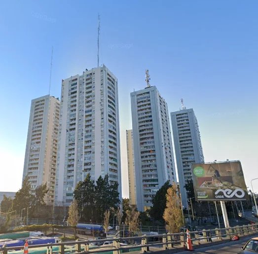Conjunto Torres Pueyrredón en Avellaneda.
